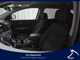 Certified 2023 GMC Acadia SLE w/ Driver Convenience Package image 5