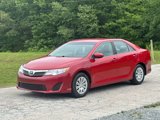 Used 2014 Toyota Camry LE image 2