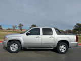 Used 2010 Chevrolet Avalanche LT w/ Suspension Package, Off-Road image 2