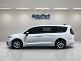 Used 2023 Chrysler Pacifica Touring-L image 4