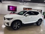 Used 2025 Volvo XC40 B5 Core image 3