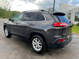 Used 2017 Jeep Cherokee Latitude w/ Cold Weather Group image 4