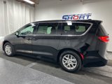 New 2025 Chrysler Pacifica Select image 2