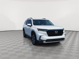 New 2025 Honda Pilot Touring image 3