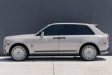 Used 2022 Rolls-Royce Cullinan w/ Cullinan Package image 3