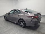 Used 2022 Toyota Camry SE image 3