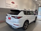 New 2025 Mitsubishi Outlander SE image 3