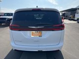 Certified 2023 Chrysler Pacifica Touring-L image 4
