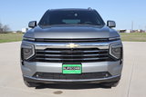 New 2025 Chevrolet Suburban LT w/ Comfort Package image 2