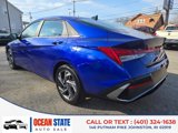 Used 2024 Hyundai Elantra SEL w/ Convenience Package image 3
