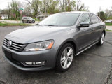 Used 2015 Volkswagen Passat TDI SEL Premium image 2