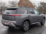 New 2025 Nissan Pathfinder Platinum image 2