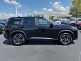 Used 2025 Nissan Rogue SV image 2