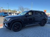 New 2025 Volkswagen Atlas Peak Edition SE image 3