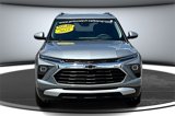 Used 2025 Chevrolet TrailBlazer LT image 2
