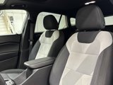 Used 2025 Chevrolet Trax RS w/ Sunroof Package image 5
