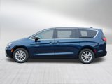 New 2025 Chrysler Pacifica Select image 4