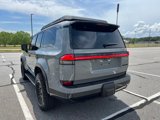 Used 2024 Lexus GX 550 image 3