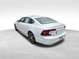 New 2025 Volvo S90 B6 Plus image 4