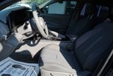 Used 2021 Hyundai Elantra SE image 5