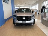 Used 2025 Honda Pilot TrailSport image 2