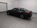 Used 2023 Nissan Altima 2.5 SV image 3