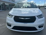 New 2025 Chrysler Pacifica Select image 3
