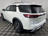 New 2025 Nissan Pathfinder Platinum image 5