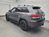Used 2020 Jeep Grand Cherokee Laredo image 3
