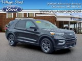Certified 2023 Ford Explorer XLT w/ Equipment Group 202A image 3