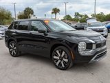 New 2025 Mitsubishi Outlander SE image 2