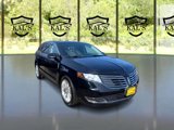 Used 2019 Lincoln MKT AWD image 3