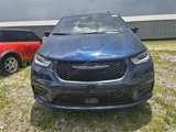 New 2025 Chrysler Pacifica Limited image 2