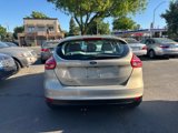 Used 2015 Ford Focus SE image 5