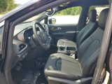 New 2026 Chrysler Pacifica Select image 5