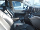 Used 2023 Chrysler Pacifica Touring-L image 5