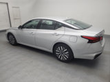 Used 2023 Nissan Altima 2.5 SV image 3