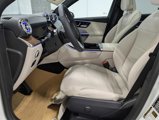 New 2025 Mercedes-Benz GLC 300 4MATIC image 4