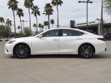 New 2025 Lexus ES 300h w/ Premium Package image 2