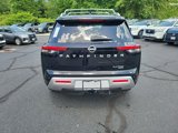 New 2025 Nissan Pathfinder Platinum image 5