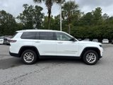 Used 2023 Jeep Grand Cherokee L Laredo image 2