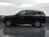 Used 2023 Jeep Grand Cherokee Limited image 3