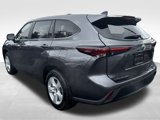 Used 2024 Toyota Highlander LE image 3