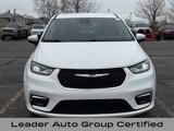 Used 2023 Chrysler Pacifica Touring-L image 2