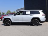 Used 2024 Jeep Grand Cherokee L Laredo image 2