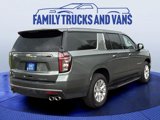Used 2023 Chevrolet Suburban Premier image 5