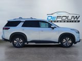 New 2025 Nissan Pathfinder SL image 2