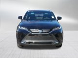 Used 2022 Toyota Venza XLE image 2