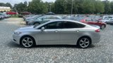 Used 2016 Ford Fusion SE image 2