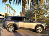 Used 2023 Nissan Rogue SV image 3